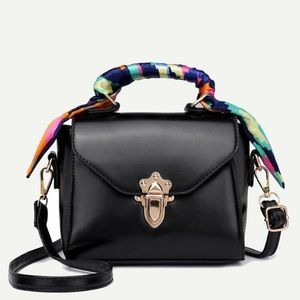 ✨Black Shoulder Purse✨